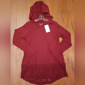 BNWT Soft Surroundings Marroon Hi/Low Hooded Blouse W/Lace Hem